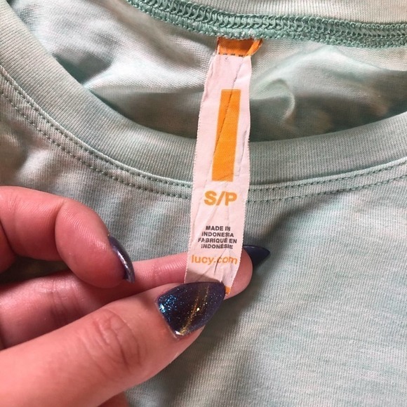 LUCY Long Sleeve Yoga Tee - Picture 3 of 4